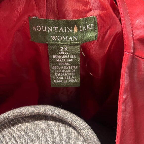 Mountain Lake Women 2XL Red‎ Maroon Faux Leather 3/4 Sleeve Big Button Up Jacket - Picture 6 of 6